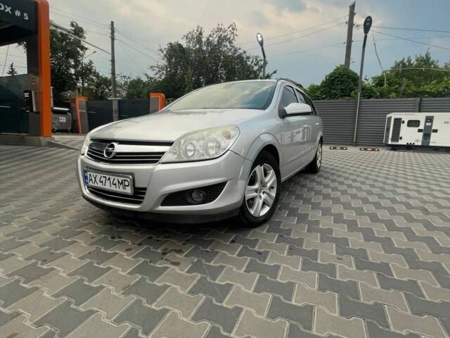 Сірий Опель Астра, об'ємом двигуна 1.9 л та пробігом 256 тис. км за 5000 $, фото 4 на Automoto.ua