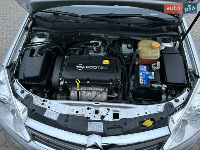 Сірий Опель Астра, об'ємом двигуна 1.6 л та пробігом 196 тис. км за 5700 $, фото 38 на Automoto.ua