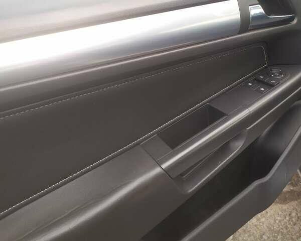 Серый Опель Астра, объемом двигателя 1.7 л и пробегом 285 тыс. км за 5500 $, фото 30 на Automoto.ua