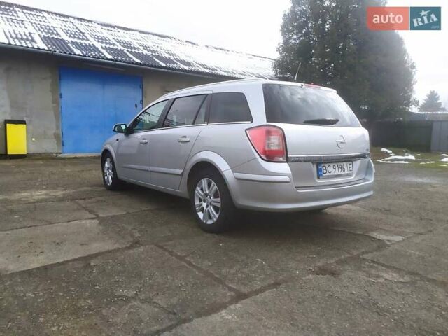 Серый Опель Астра, объемом двигателя 1.7 л и пробегом 285 тыс. км за 5500 $, фото 25 на Automoto.ua