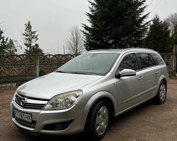 Сірий Опель Астра, об'ємом двигуна 1.69 л та пробігом 200 тис. км за 4499 $, фото 1 на Automoto.ua