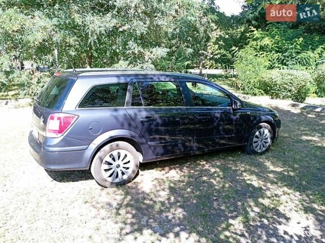 Серый Опель Астра, объемом двигателя 1.6 л и пробегом 221 тыс. км за 5300 $, фото 15 на Automoto.ua