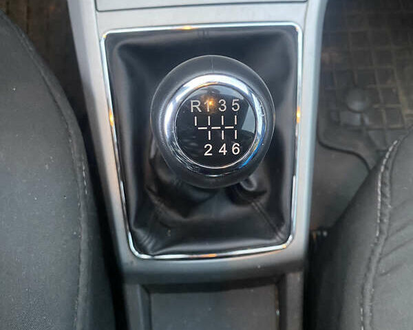 Серый Опель Астра, объемом двигателя 1.7 л и пробегом 275 тыс. км за 6300 $, фото 6 на Automoto.ua