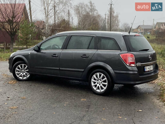 Серый Опель Астра, объемом двигателя 1.6 л и пробегом 232 тыс. км за 5650 $, фото 2 на Automoto.ua