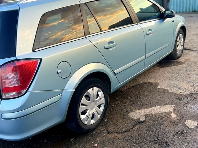 Сірий Опель Астра, об'ємом двигуна 1.7 л та пробігом 261 тис. км за 5200 $, фото 3 на Automoto.ua