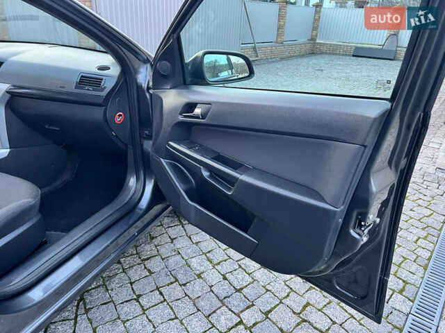 Сірий Опель Астра, об'ємом двигуна 1.6 л та пробігом 202 тис. км за 5900 $, фото 34 на Automoto.ua