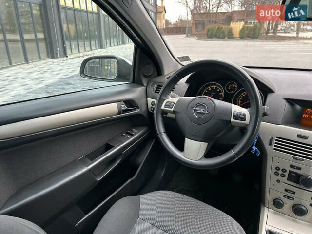 Сірий Опель Астра, об'ємом двигуна 1.6 л та пробігом 152 тис. км за 5999 $, фото 16 на Automoto.ua