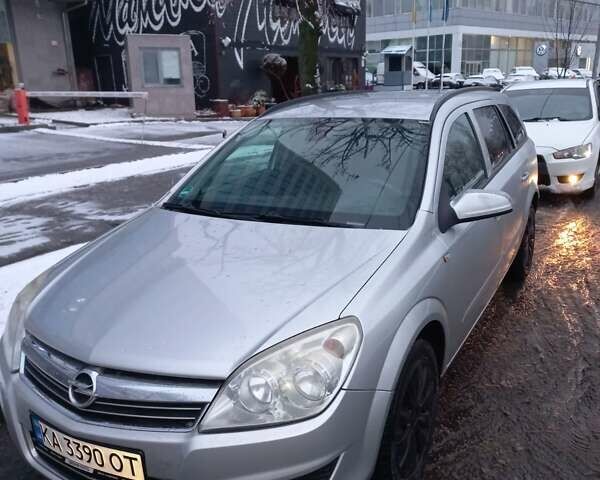 Серый Опель Астра, объемом двигателя 1.6 л и пробегом 213 тыс. км за 6500 $, фото 14 на Automoto.ua