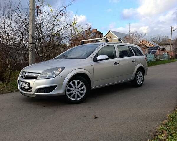 Серый Опель Астра, объемом двигателя 1.6 л и пробегом 207 тыс. км за 5800 $, фото 2 на Automoto.ua