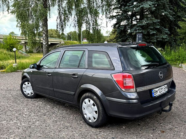 Серый Опель Астра, объемом двигателя 1.6 л и пробегом 253 тыс. км за 5800 $, фото 4 на Automoto.ua