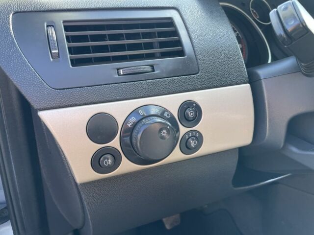 Серый Опель Астра, объемом двигателя 1.6 л и пробегом 228 тыс. км за 5500 $, фото 12 на Automoto.ua