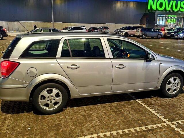 Серый Опель Астра, объемом двигателя 1.7 л и пробегом 200 тыс. км за 6000 $, фото 8 на Automoto.ua