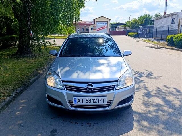 Серый Опель Астра, объемом двигателя 1.6 л и пробегом 208 тыс. км за 6500 $, фото 1 на Automoto.ua