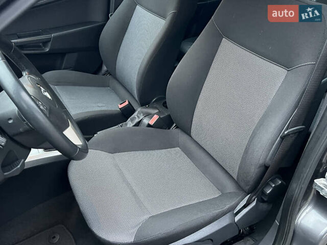 Серый Опель Астра, объемом двигателя 0 л и пробегом 230 тыс. км за 5700 $, фото 35 на Automoto.ua