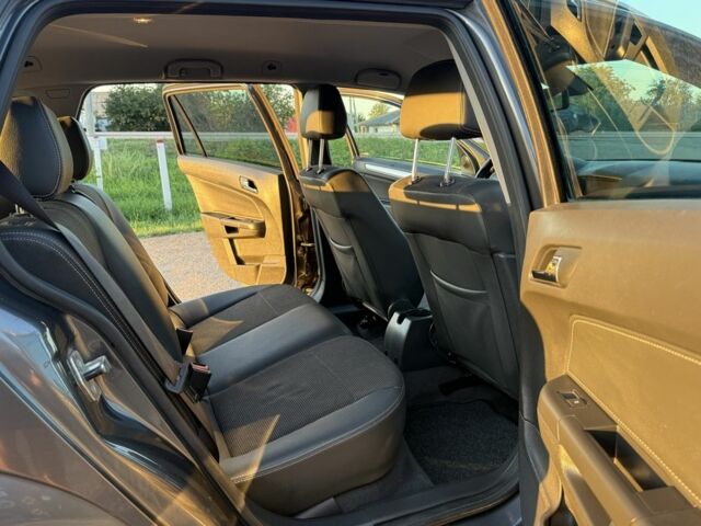 Серый Опель Астра, объемом двигателя 1.7 л и пробегом 271 тыс. км за 3550 $, фото 18 на Automoto.ua