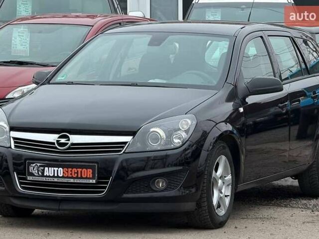 Серый Опель Астра, объемом двигателя 1.6 л и пробегом 218 тыс. км за 5900 $, фото 1 на Automoto.ua