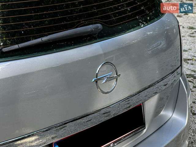 Серый Опель Астра, объемом двигателя 1.6 л и пробегом 210 тыс. км за 5500 $, фото 49 на Automoto.ua