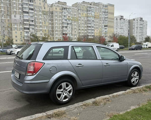 Опель Астра 2009 в Киеве на Automoto.ua Серый Опель Астра, объемом двигателя 1.9 л и пробегом 269 тыс. км за 2850 $, фото 4 на Automoto.ua