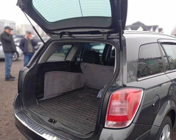 Серый Опель Астра, объемом двигателя 1.6 л и пробегом 263 тыс. км за 6600 $, фото 12 на Automoto.ua