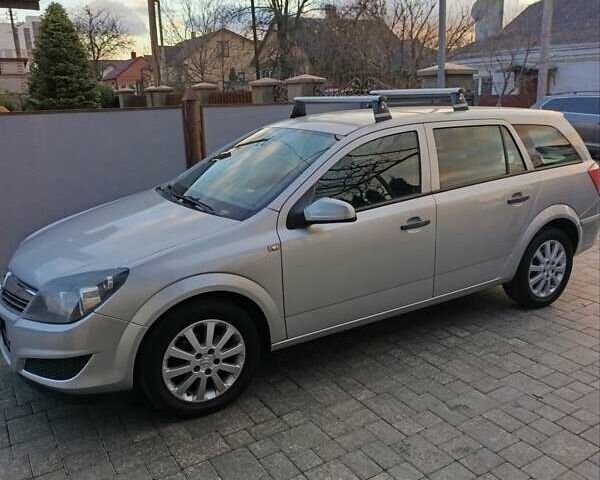 Серый Опель Астра, объемом двигателя 1.6 л и пробегом 207 тыс. км за 5800 $, фото 15 на Automoto.ua