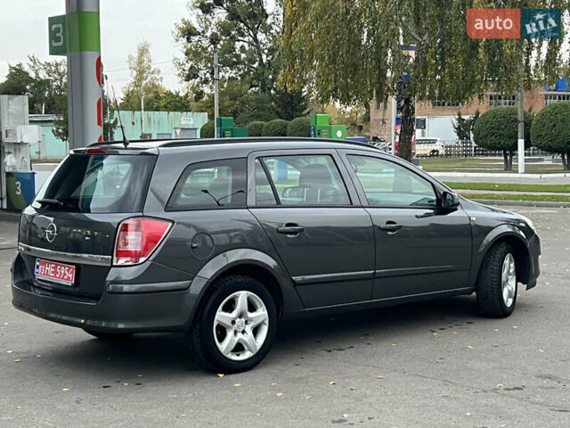 Серый Опель Астра, объемом двигателя 0 л и пробегом 230 тыс. км за 5700 $, фото 9 на Automoto.ua