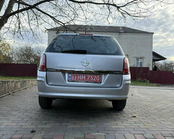Сірий Опель Астра, об'ємом двигуна 1.7 л та пробігом 254 тис. км за 6800 $, фото 7 на Automoto.ua