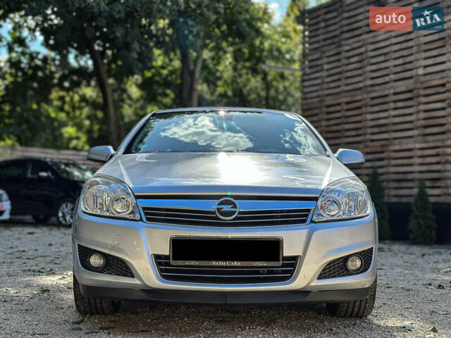 Серый Опель Астра, объемом двигателя 1.6 л и пробегом 210 тыс. км за 5500 $, фото 8 на Automoto.ua