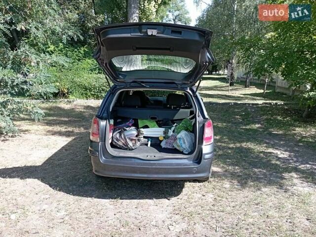 Серый Опель Астра, объемом двигателя 1.6 л и пробегом 221 тыс. км за 5300 $, фото 8 на Automoto.ua