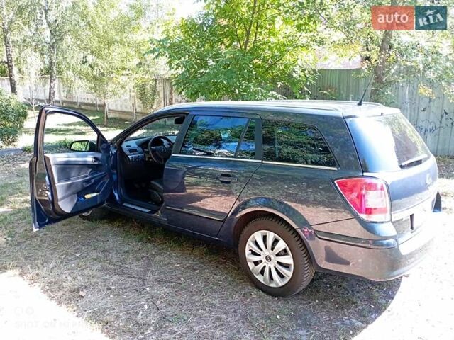 Серый Опель Астра, объемом двигателя 1.6 л и пробегом 221 тыс. км за 5300 $, фото 13 на Automoto.ua