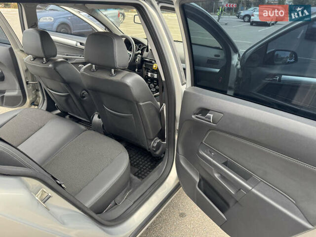 Серый Опель Астра, объемом двигателя 1.8 л и пробегом 237 тыс. км за 6200 $, фото 8 на Automoto.ua