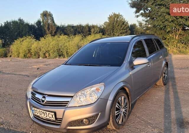 Серый Опель Астра, объемом двигателя 1.6 л и пробегом 208 тыс. км за 5900 $, фото 13 на Automoto.ua