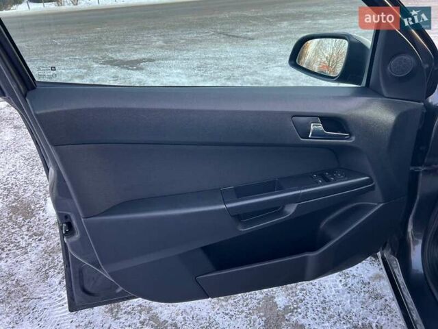 Серый Опель Астра, объемом двигателя 0 л и пробегом 208 тыс. км за 5599 $, фото 39 на Automoto.ua