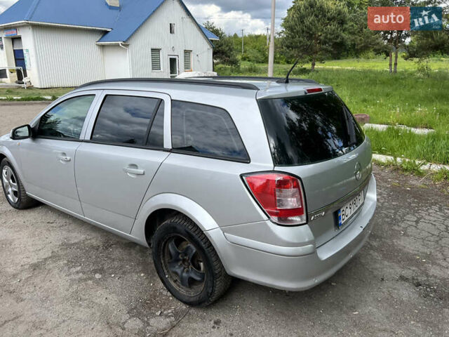 Серый Опель Астра, объемом двигателя 1.7 л и пробегом 280 тыс. км за 4900 $, фото 2 на Automoto.ua