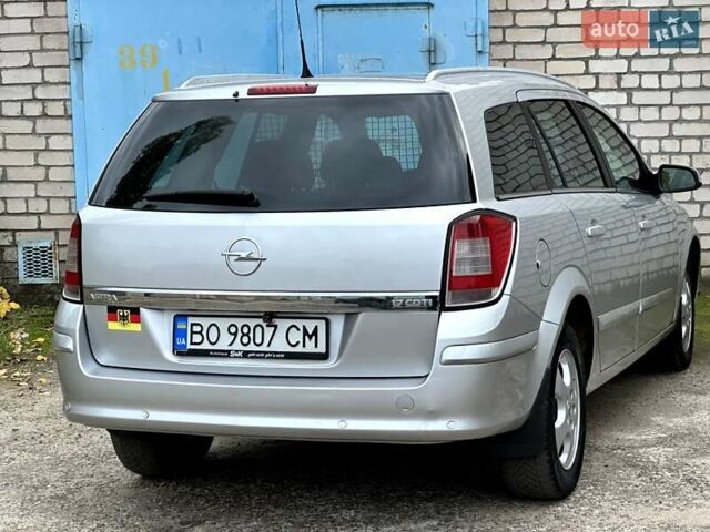 Опель Астра 2009 в Николаеве на Automoto.ua Серый Опель Астра, объемом двигателя 1.7 л и пробегом 304 тыс. км за 5950 $, фото 17 на Automoto.ua