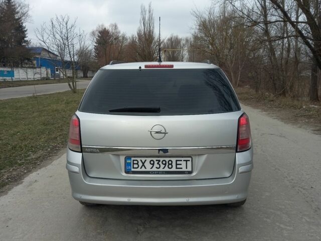Серый Опель Астра, объемом двигателя 1.6 л и пробегом 280 тыс. км за 5300 $, фото 3 на Automoto.ua