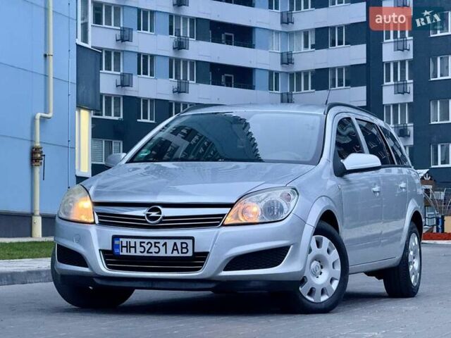 Серый Опель Астра, объемом двигателя 1.69 л и пробегом 252 тыс. км за 4999 $, фото 10 на Automoto.ua