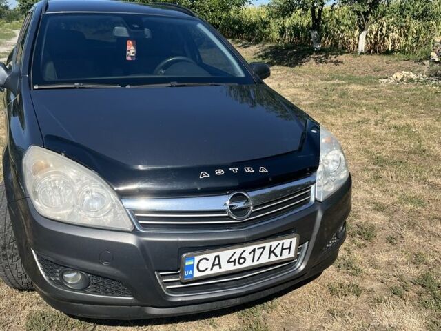 Сірий Опель Астра, об'ємом двигуна 1.7 л та пробігом 263 тис. км за 5800 $, фото 3 на Automoto.ua