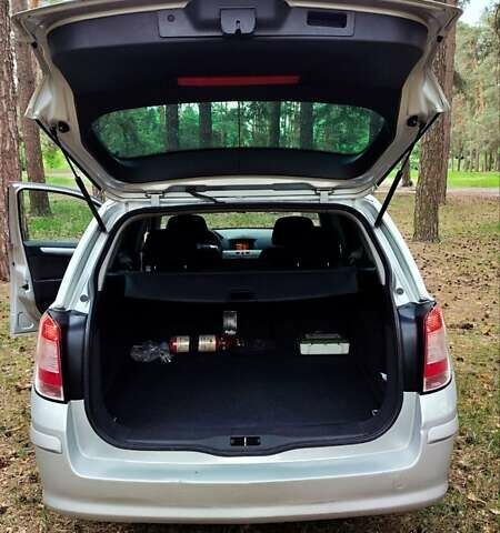 Сірий Опель Астра, об'ємом двигуна 1.6 л та пробігом 255 тис. км за 5700 $, фото 11 на Automoto.ua