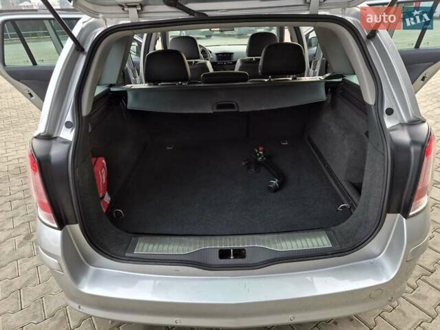 Серый Опель Астра, объемом двигателя 1.6 л и пробегом 253 тыс. км за 5650 $, фото 32 на Automoto.ua