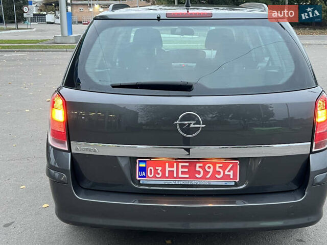 Серый Опель Астра, объемом двигателя 0 л и пробегом 230 тыс. км за 5700 $, фото 63 на Automoto.ua