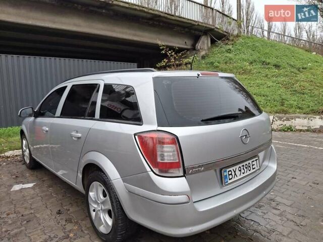 Серый Опель Астра, объемом двигателя 1.6 л и пробегом 290 тыс. км за 5450 $, фото 5 на Automoto.ua