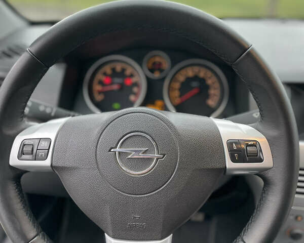Сірий Опель Астра, об'ємом двигуна 1.6 л та пробігом 206 тис. км за 5600 $, фото 27 на Automoto.ua
