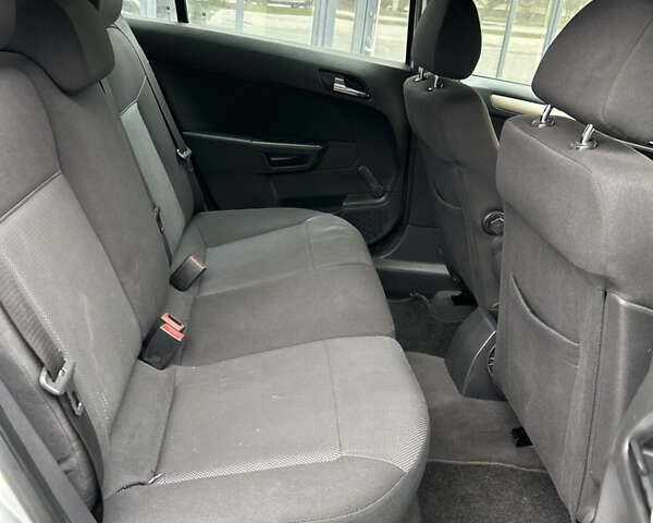 Сірий Опель Астра, об'ємом двигуна 1.6 л та пробігом 152 тис. км за 5999 $, фото 105 на Automoto.ua