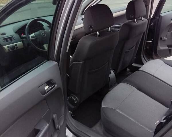 Сірий Опель Астра, об'ємом двигуна 1.6 л та пробігом 188 тис. км за 5799 $, фото 18 на Automoto.ua