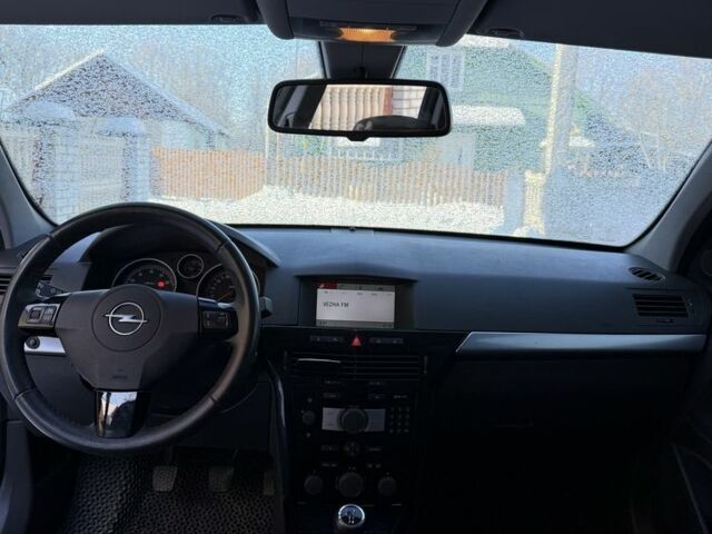 Серый Опель Астра, объемом двигателя 1.6 л и пробегом 210 тыс. км за 6499 $, фото 5 на Automoto.ua