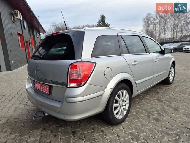 Серый Опель Астра, объемом двигателя 1.6 л и пробегом 253 тыс. км за 5650 $, фото 6 на Automoto.ua