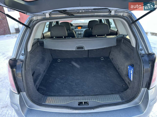 Серый Опель Астра, объемом двигателя 1.6 л и пробегом 225 тыс. км за 5300 $, фото 15 на Automoto.ua