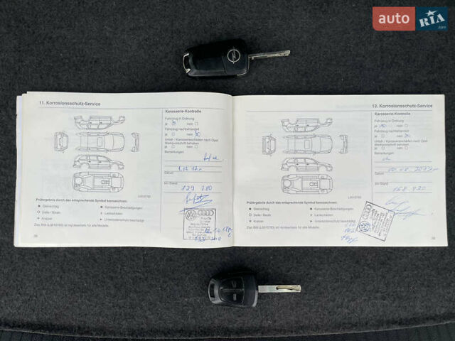 Серый Опель Астра, объемом двигателя 1.6 л и пробегом 228 тыс. км за 5500 $, фото 61 на Automoto.ua