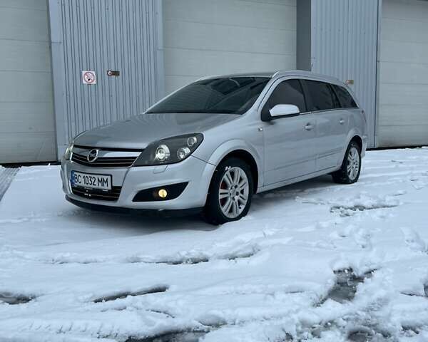 Серый Опель Астра, объемом двигателя 1.69 л и пробегом 314 тыс. км за 5700 $, фото 1 на Automoto.ua