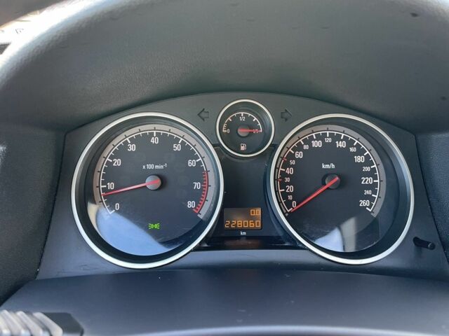 Серый Опель Астра, объемом двигателя 1.6 л и пробегом 228 тыс. км за 5500 $, фото 19 на Automoto.ua